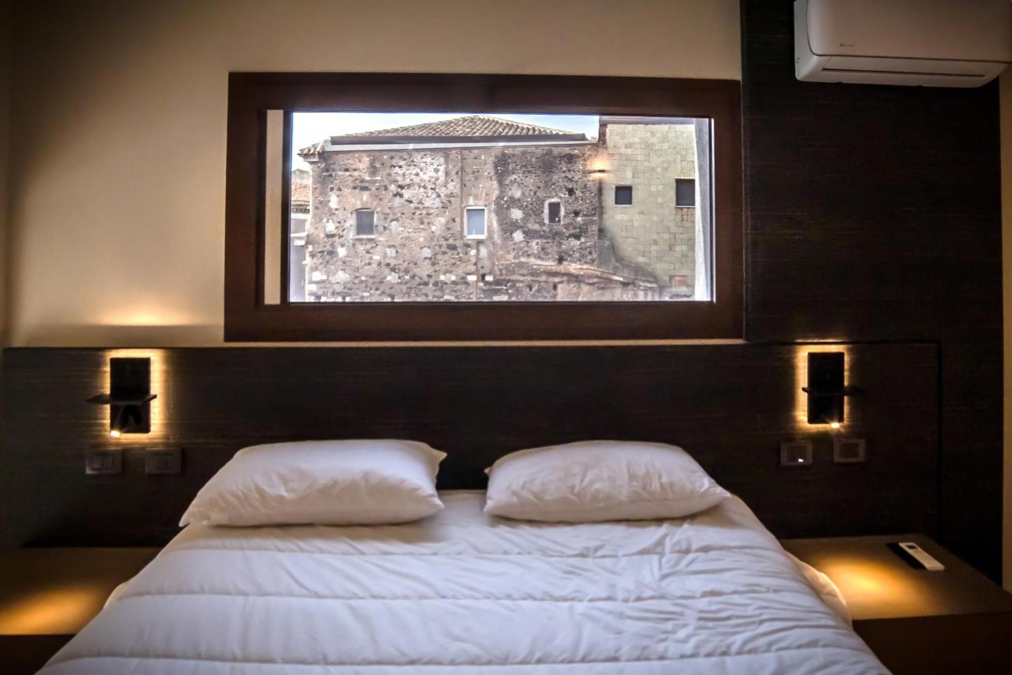 Al Piccolo Bastione Apartment Catania Bagian luar foto